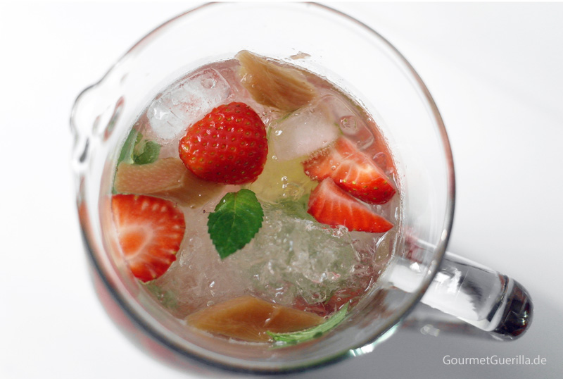 White Strawberry Rhubarb Sangria #recipe #gourmetguerilla